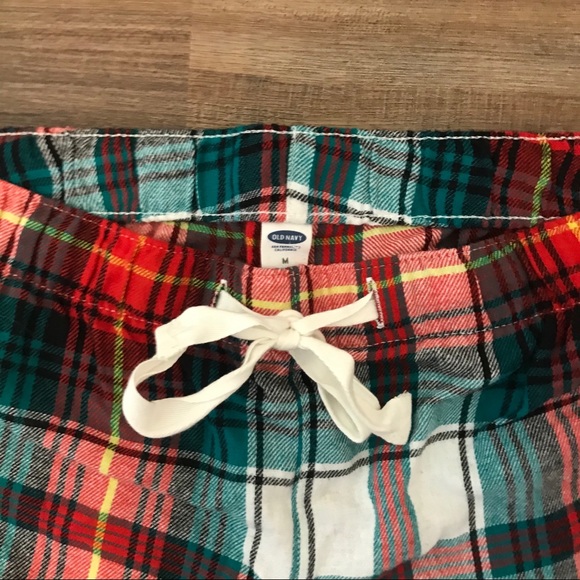 Old navy pajama bottoms - Picture 2 of 2